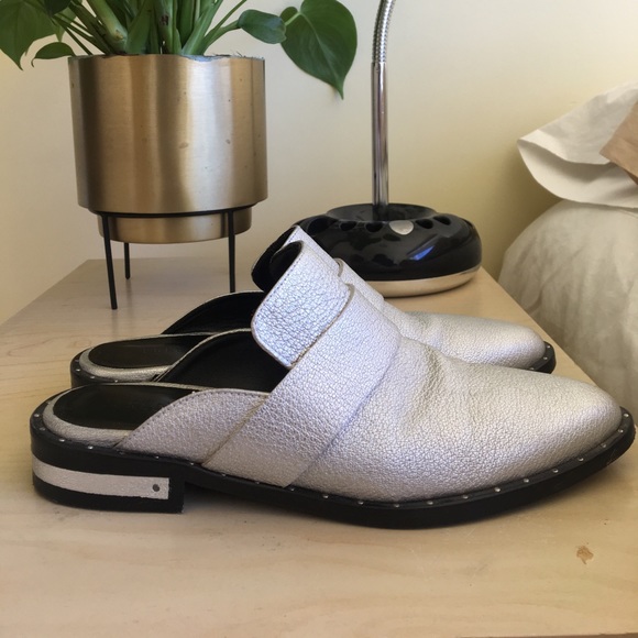 Freda Salvador Metallic Keen Mule - Picture 5 of 8